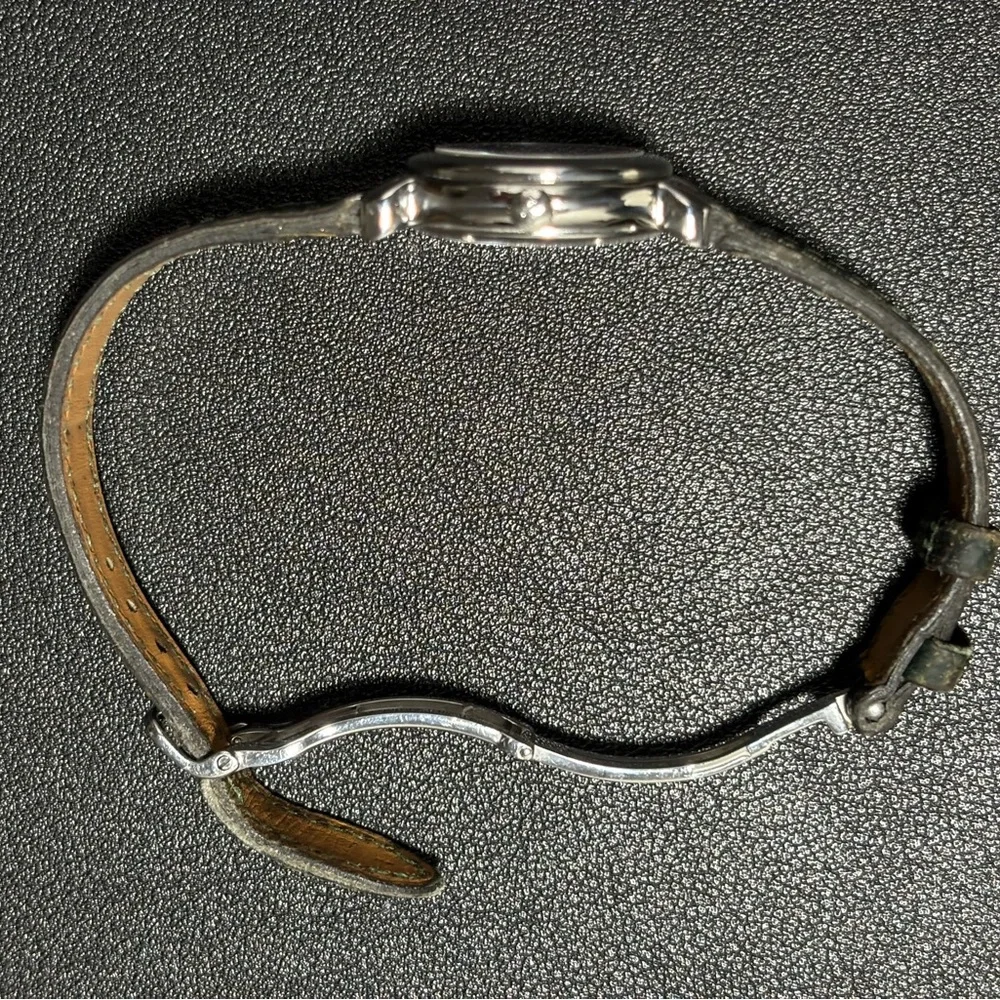 HERMES Kepler Authentic Auto Women Watch. Silver dial & Green Leather band. - Picture 10 of 16